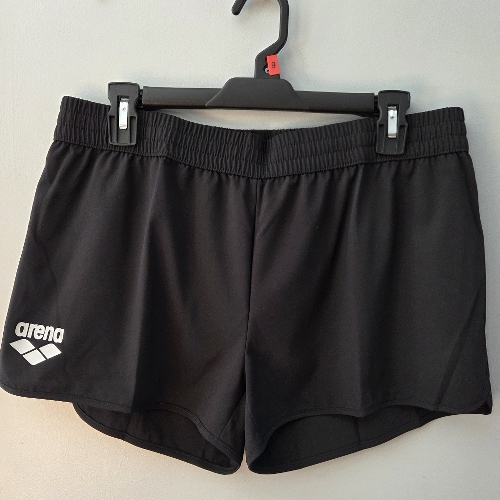 Arena Training Women's Activewear Gym Solid Team Shorts black Size Medium NWT